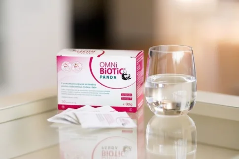 Omni Biotic Panda vrećice s čašom vode